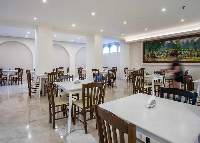 アフリカ 2* Rhodes City