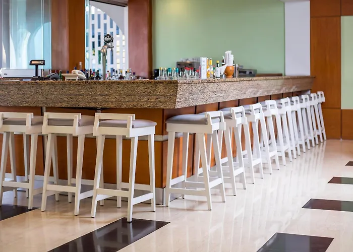 アフリカ 2* Rhodes City