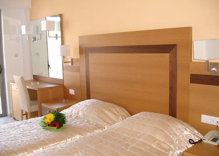 アフリカ 2* Rhodes City