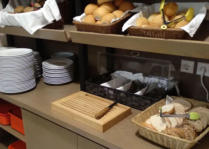 Africa 2* Rhodes City