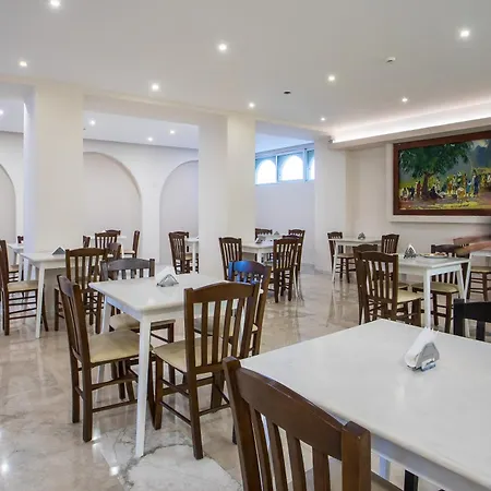 アフリカ 2* Rhodes City