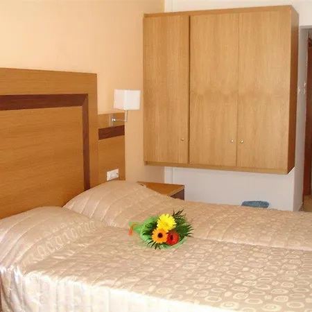 Africa Otel 2*