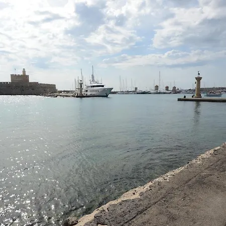 Africa Ξενοδοχείο 2*