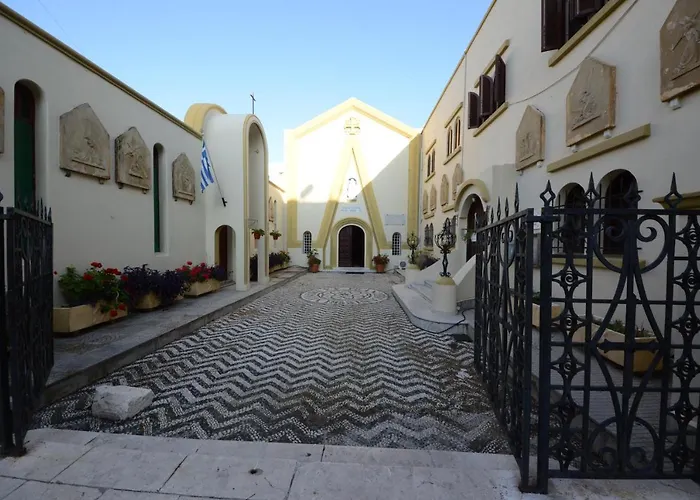 Africa 2* Rhodes City